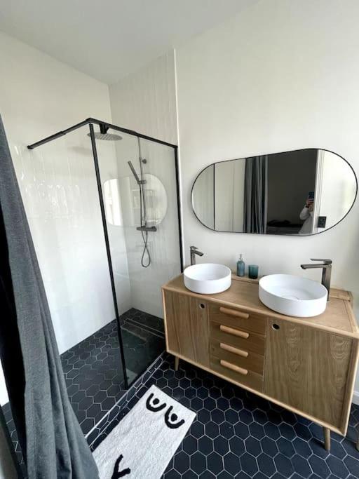 Superbe 2 Pieces Lumineux - Cannes Gare Экстерьер фото